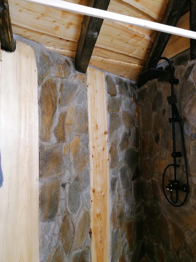 Вилла Casuta Con Фундата Экстерьер фото